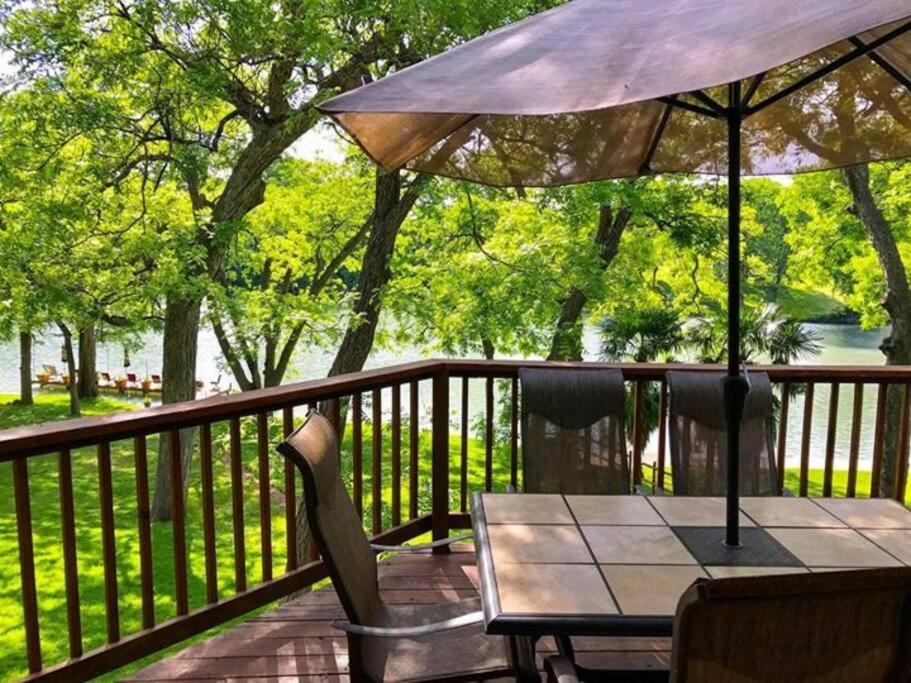 The River Haven - Sleeps 32 - On Guadalupe River Seguin Eksteriør billede